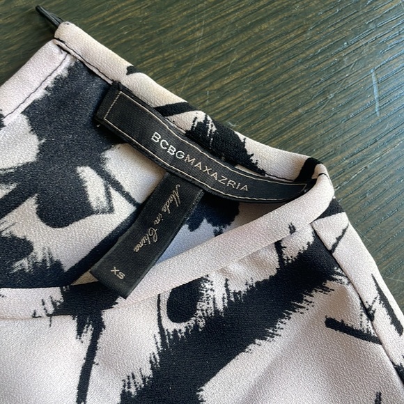 VINTAGE BCBG DRESS - Picture 5 of 5